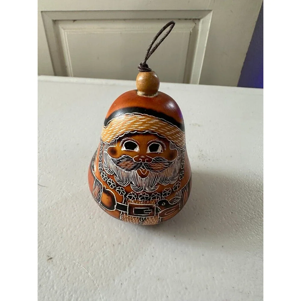 Handcrafted Peruvian Pyrography Andean Folk Art Santa Claus Gourd Ornament